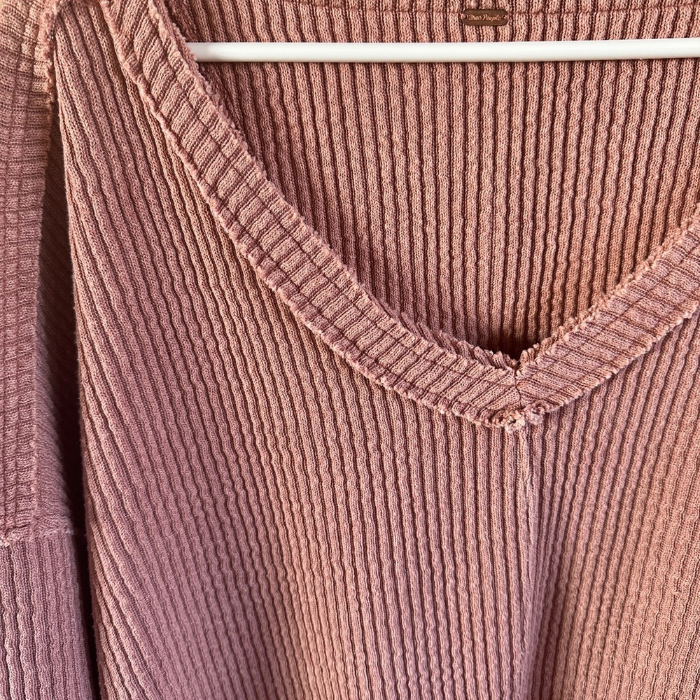 Free People peach V-Neck Sweatshirt - Picture 2 of 5